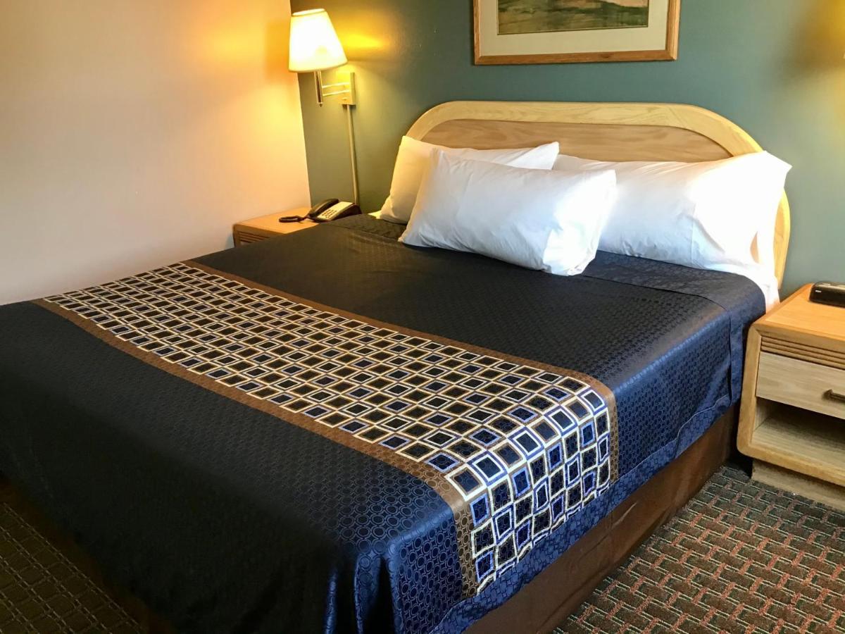 Travelodge By Wyndham Worland Dış mekan fotoğraf