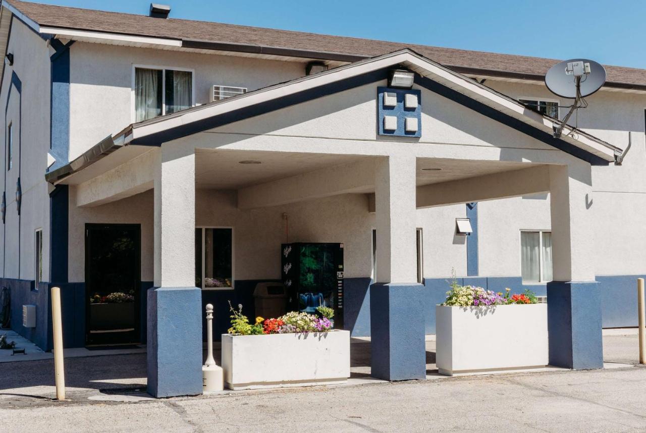 Travelodge By Wyndham Worland Dış mekan fotoğraf